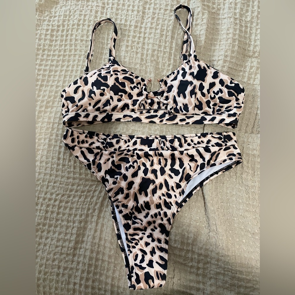 Women’s leopard print swimsuit